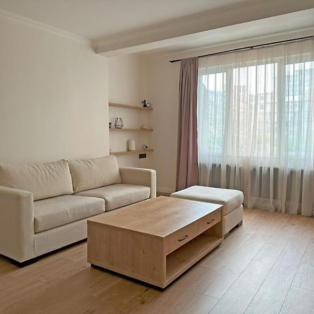 Ferienwohnung City Center Living In Erivan Exterior foto